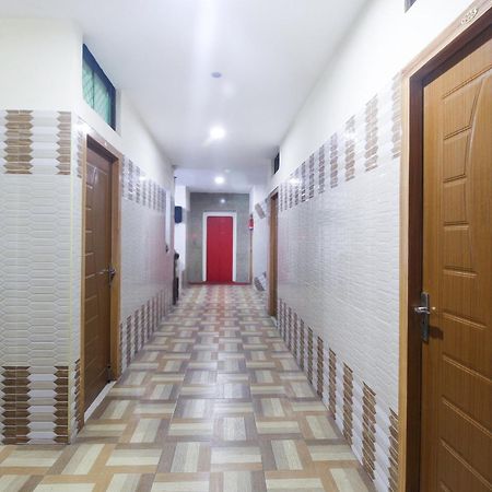 Hotel O Jks Deluxe Lodge Udaiyarpalaiyam Bagian luar foto