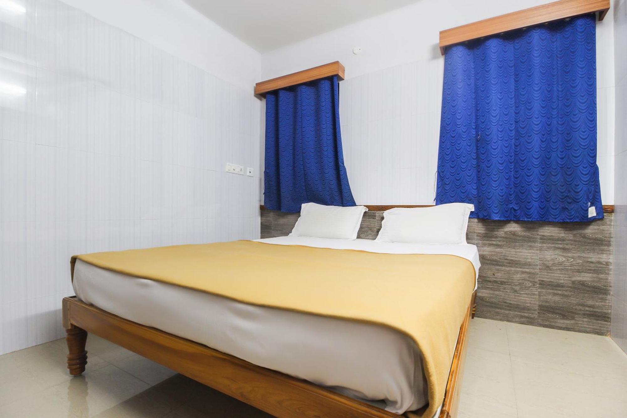 Hotel O Jks Deluxe Lodge Udaiyarpalaiyam Bagian luar foto