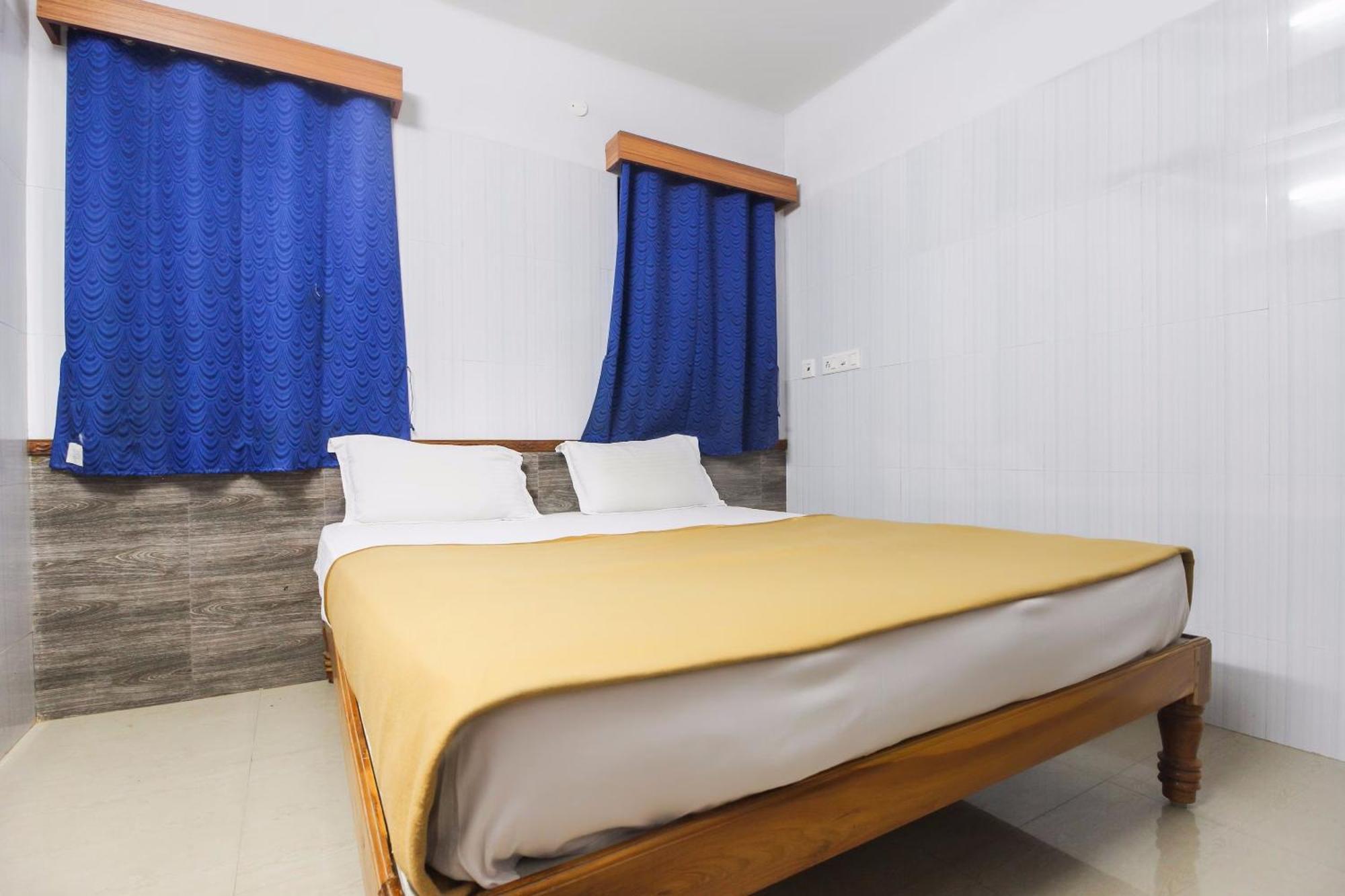Hotel O Jks Deluxe Lodge Udaiyarpalaiyam Bagian luar foto